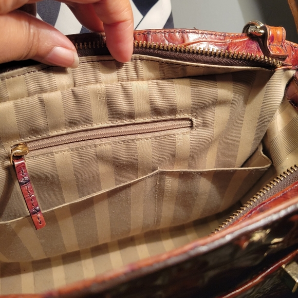 Purses - Picture 8 of 12